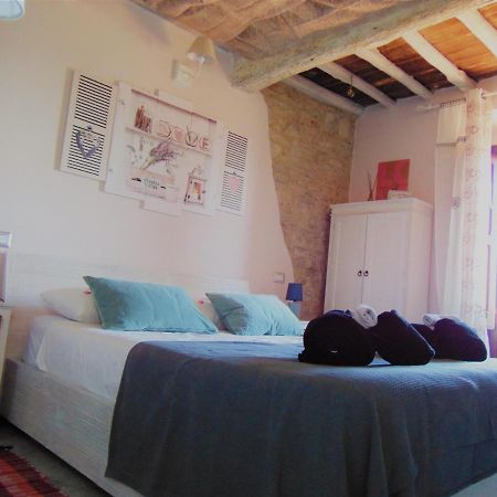 B&B Un Posto Nel Mondo Siena Exterior photo